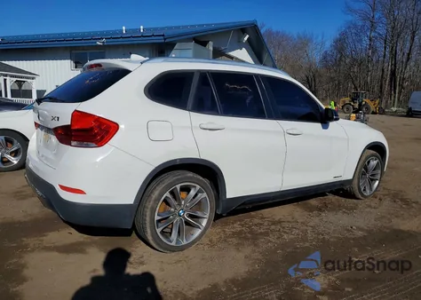 2013 BMW X1 xDrive28I z USA, uszkodzony, nr VIN WBAVL1C51DVR82220